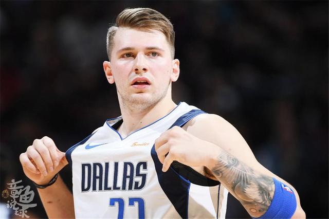 通过巧妙的 通过巧妙的