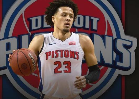 Stein：没有迹象表明下赛季会是詹姆斯最后一舞 他对加盟独行侠有一定兴趣