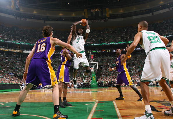 体育斯诺克世锦赛：丁俊晖赢“中国德比” 晋级第四轮